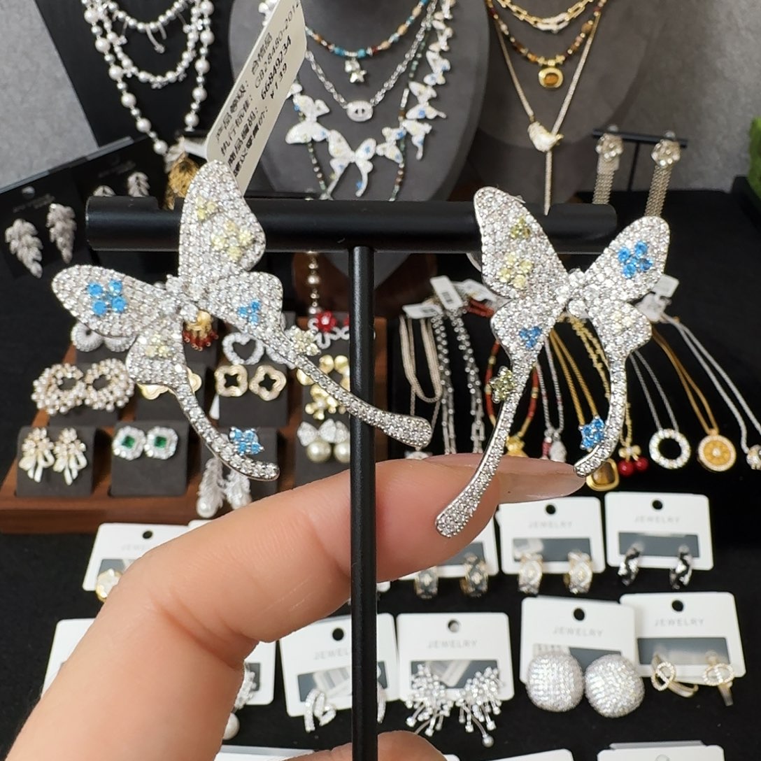 合成立方氧化锆纯铜合金