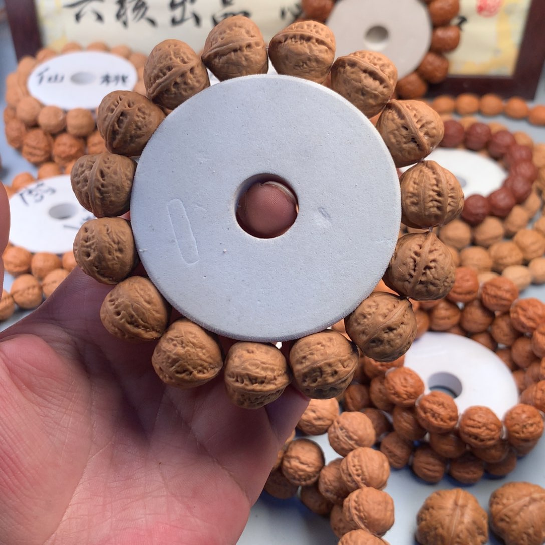 文玩核桃吊坠假核