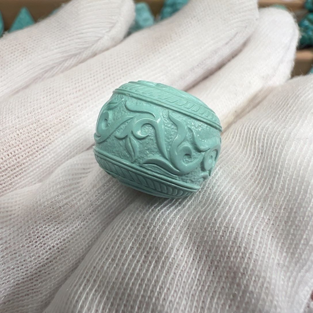 绿松石配饰未镶嵌