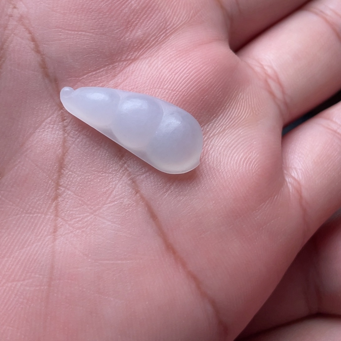 未镶嵌定制翡翠豆子