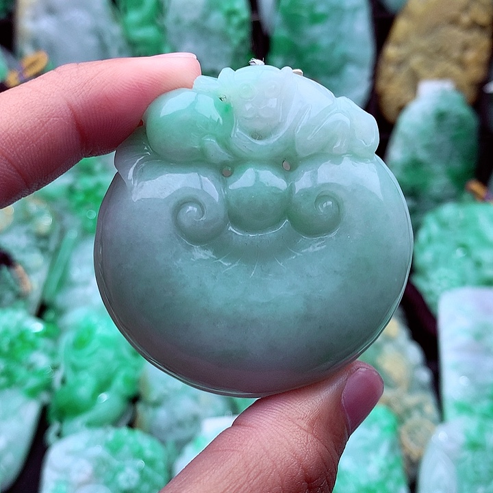 翡翠吊坠(不含链)未镶嵌