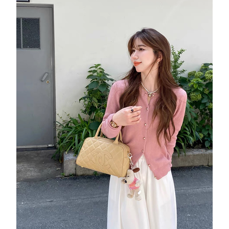 【黑色】爱心扣开衫外套3640超柔软高品质圆领针织毛衣