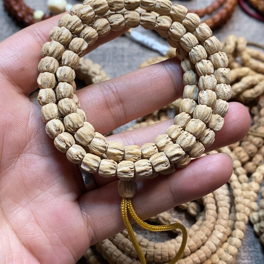 吊坠柏香籽/百香籽乾****工热振方块顺