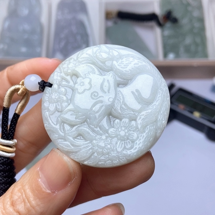 翡翠未镶嵌颈饰翡翠