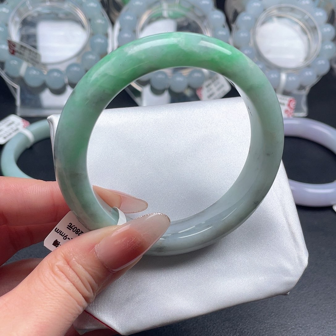 翡翠未镶嵌手镯011