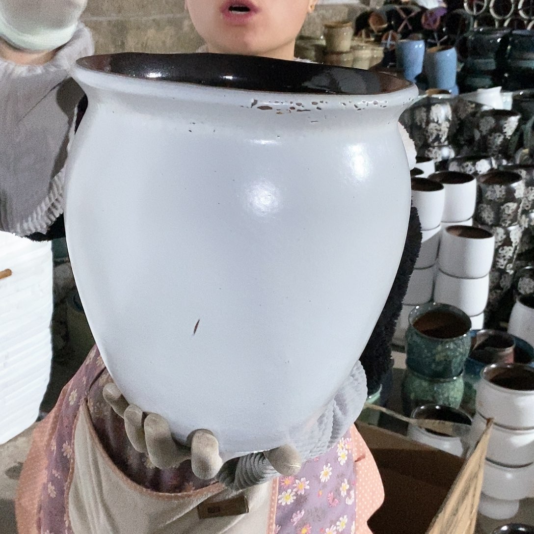 紫砂花盆瑕疵口27高30