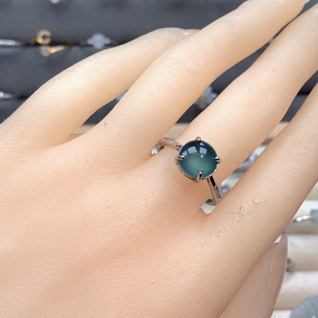 古***娟翡翠未镶嵌戒指翡翠