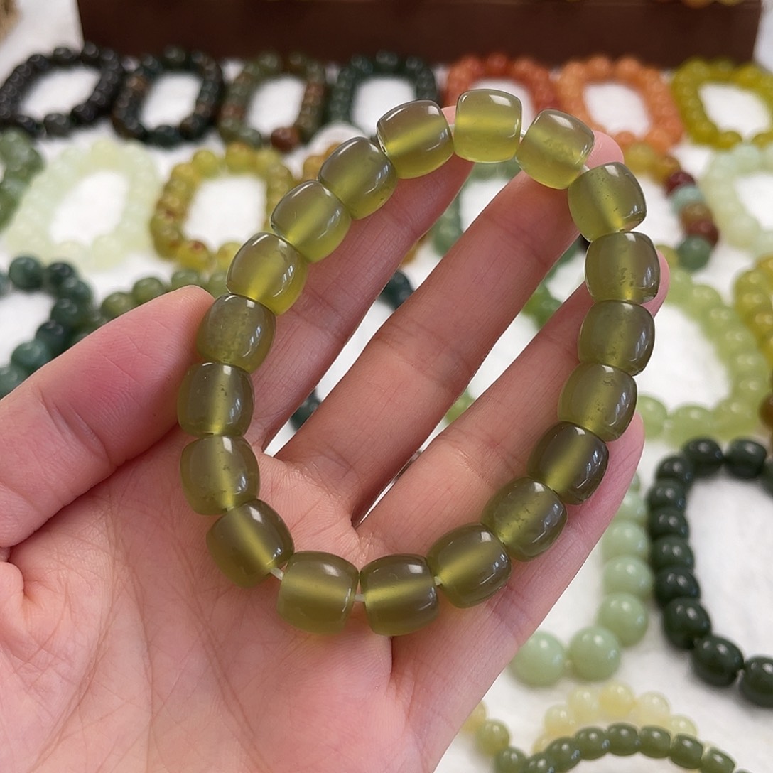 蛇纹石玉未镶嵌手链