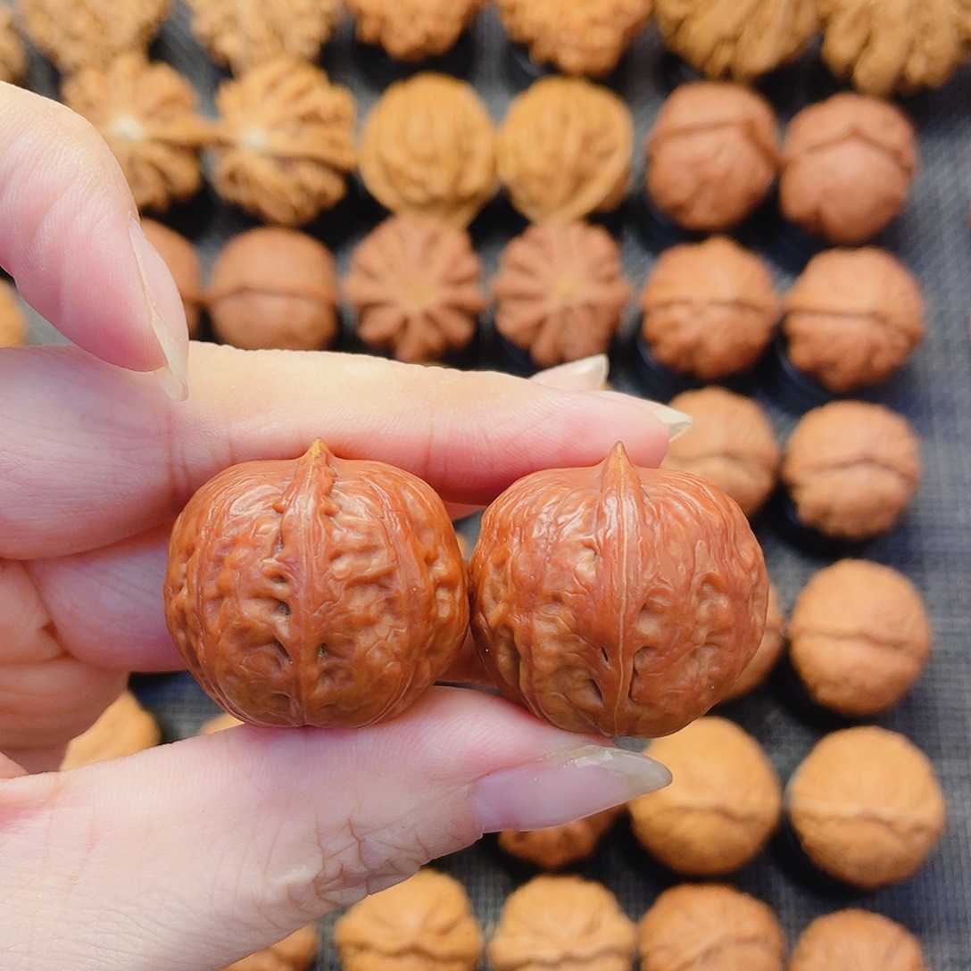 文玩核桃把件贵妃元宝