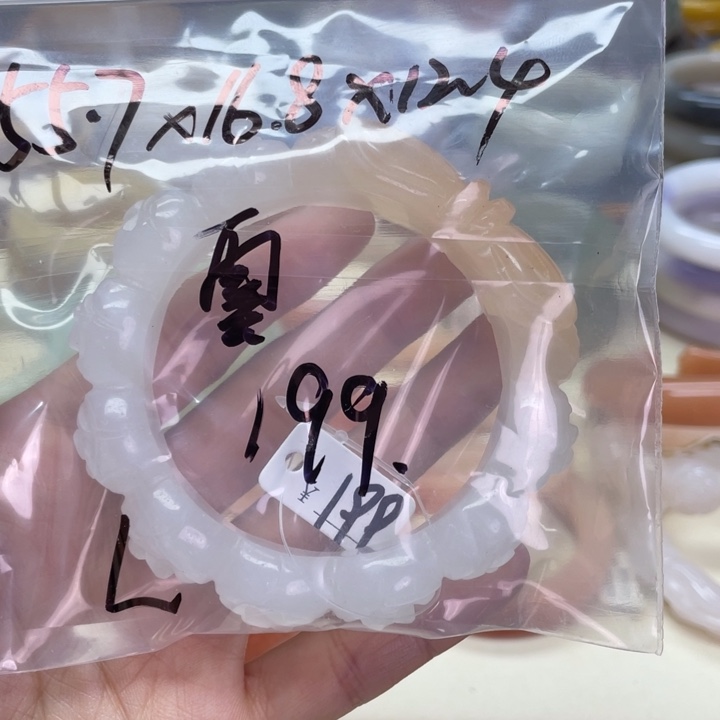 未镶嵌石英岩玉珠宝奇石零****و