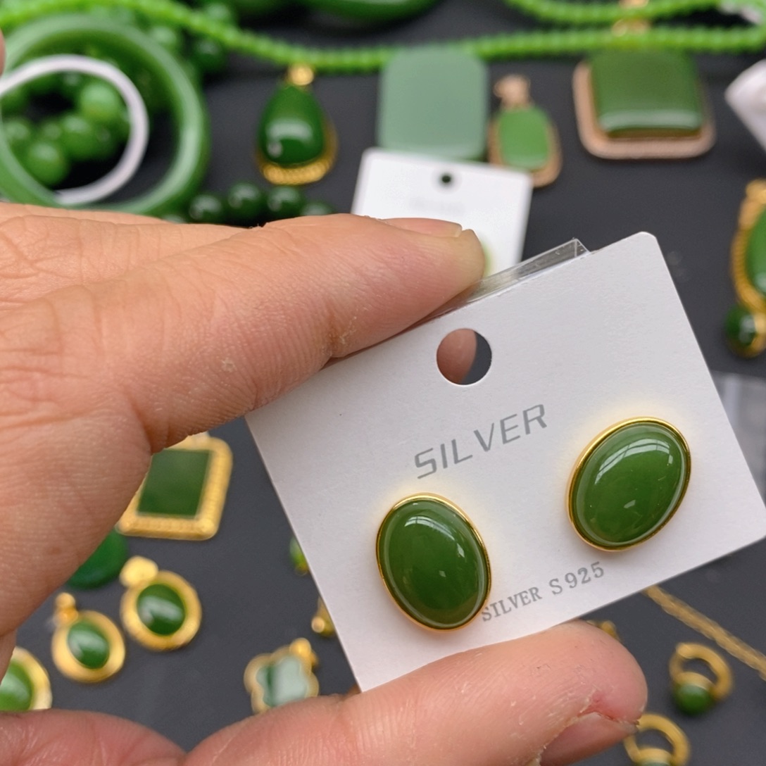 和田玉（碧玉）颈饰银S925镀金镶嵌