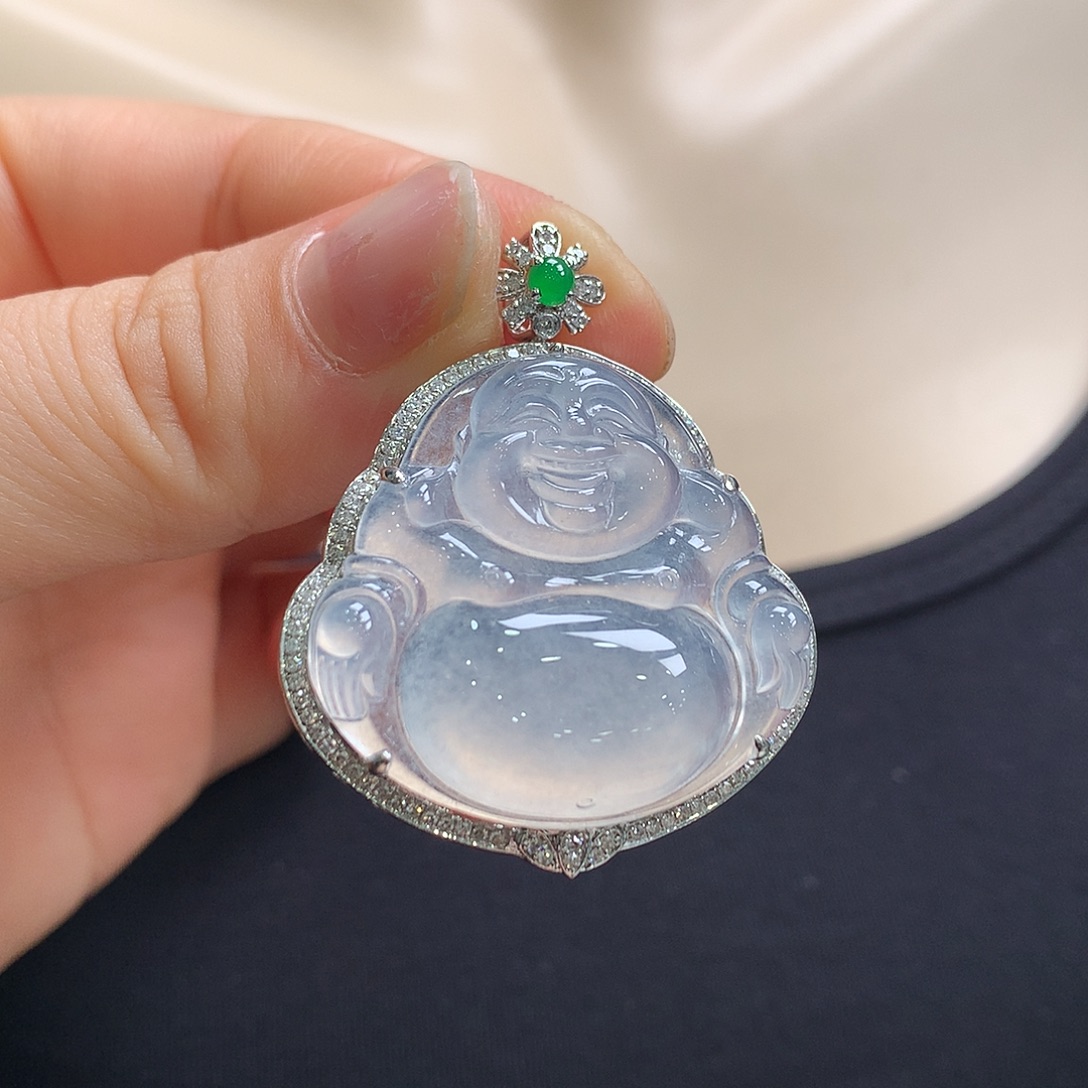 翡翠18K金镶嵌颈饰佛公