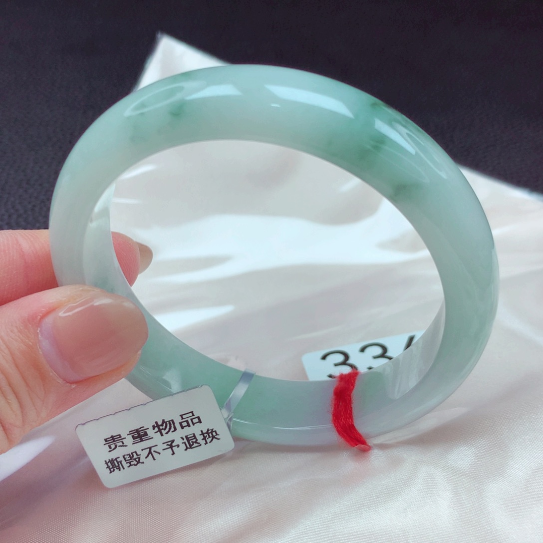 翡翠手镯未镶嵌手镯88