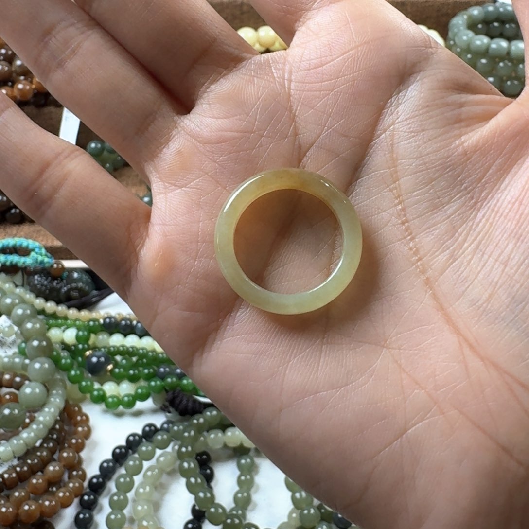 和田玉戒指未镶嵌