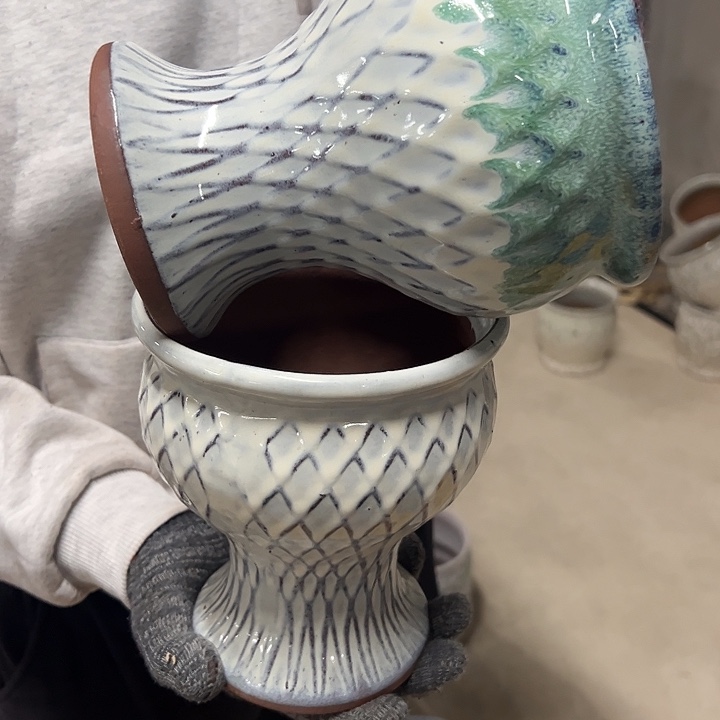 高度19厘米口16厘米