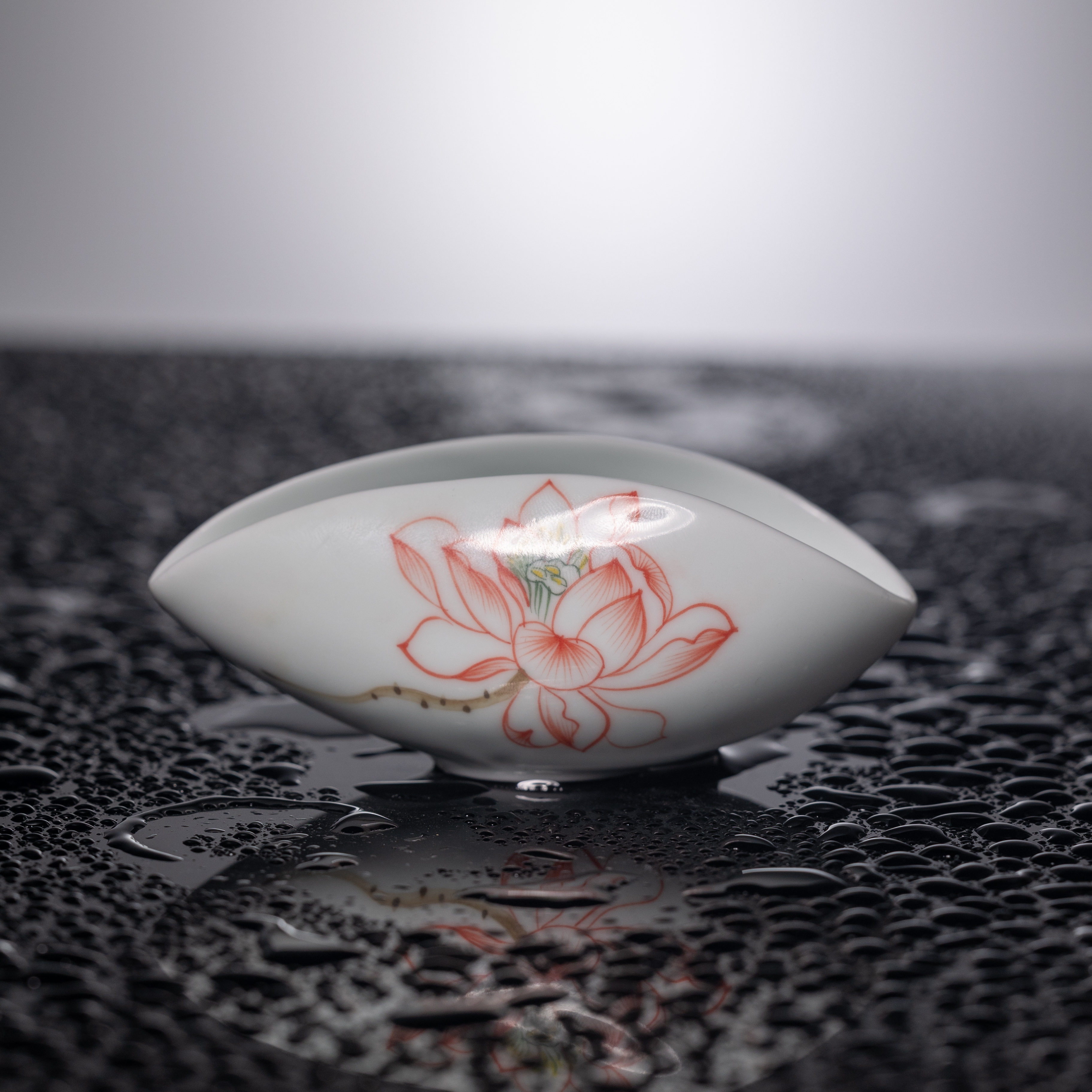 【瓷见如故】粉青14瓣红花茶荷（th534）