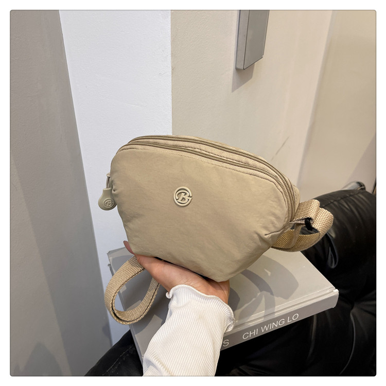 新款运动休闲百搭斜挎小包包女多功能单肩腰包-8803