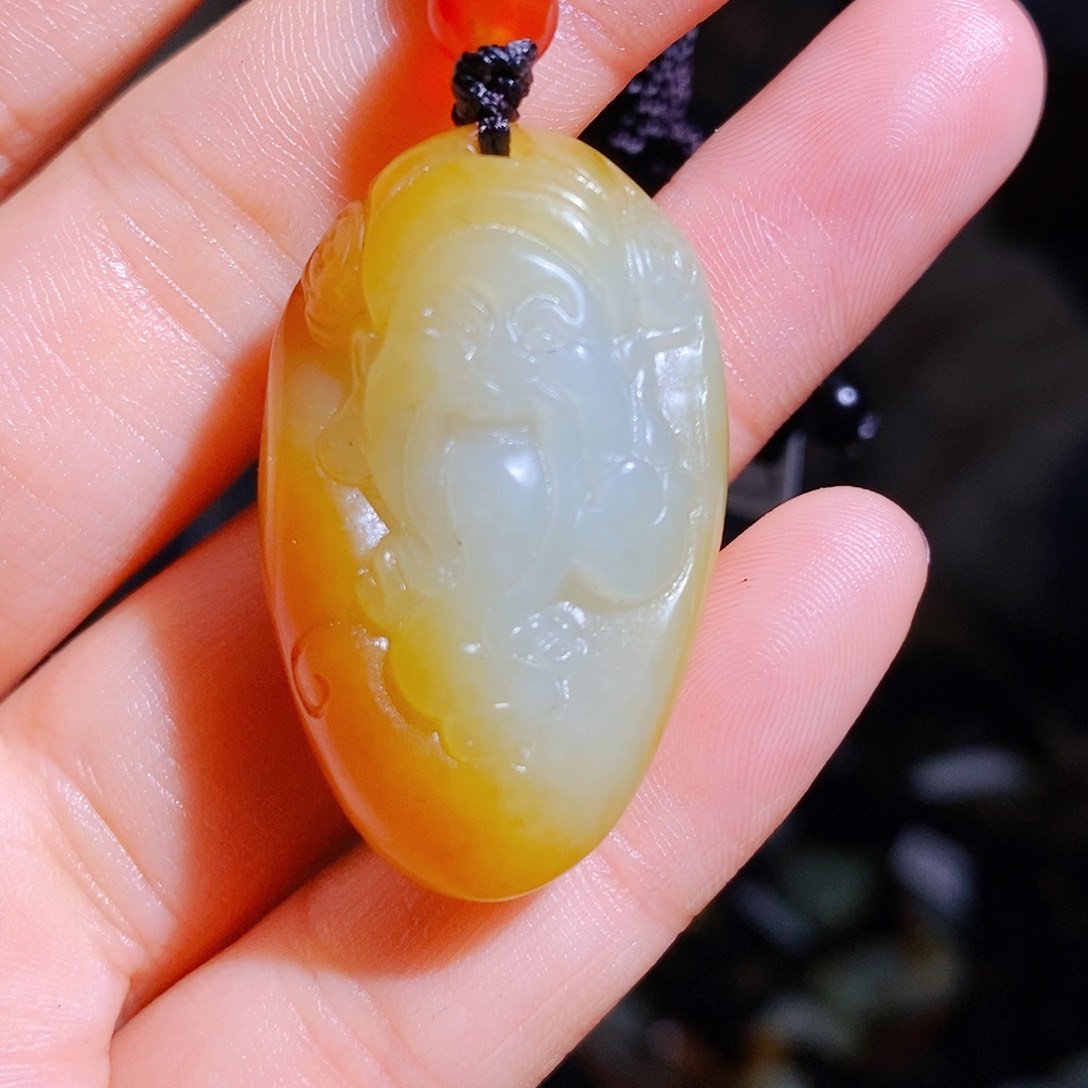 和田玉颈饰未镶嵌