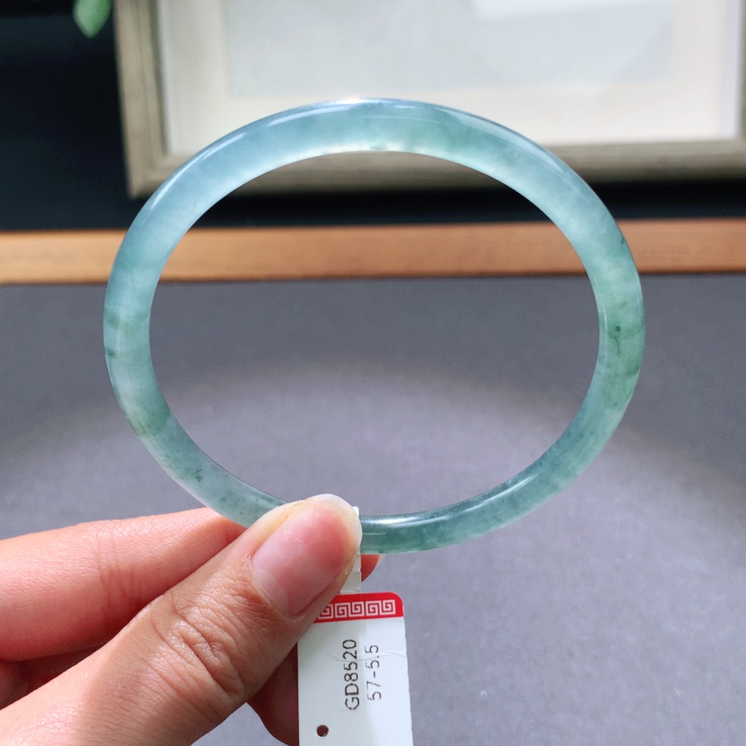 翡翠手镯未镶嵌天然翡翠手镯叮当镯