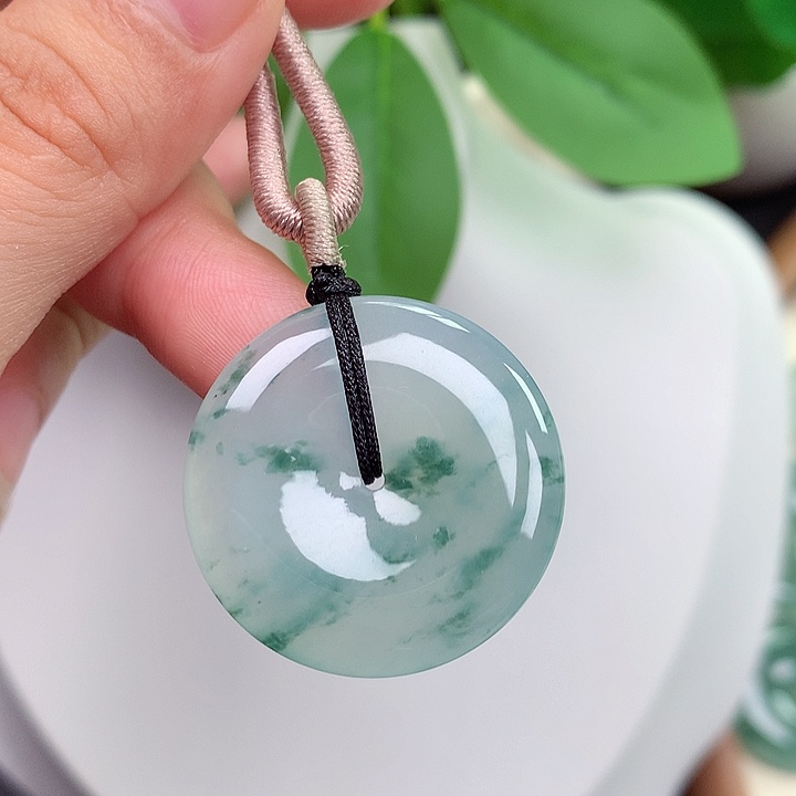 颈饰未镶嵌翡翠平安扣 28.7x4.7mm