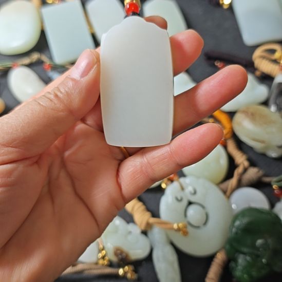 和田玉未镶嵌吊坠(不含链)