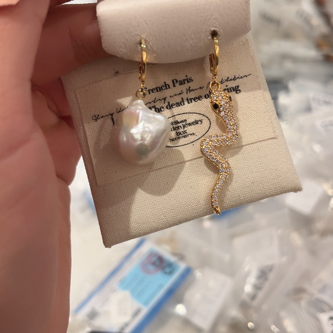 淡水珍珠耳饰合金