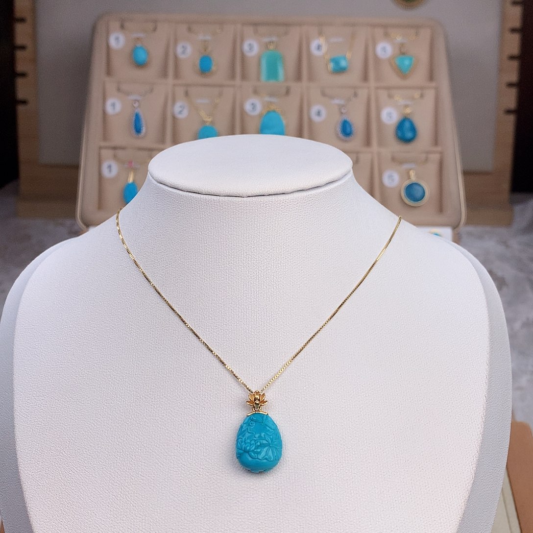 绿松石颈饰18K金镶嵌