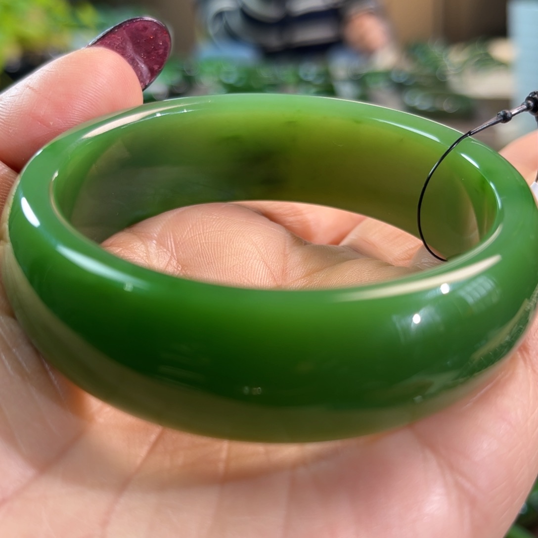 未镶嵌手镯和田玉（碧玉）