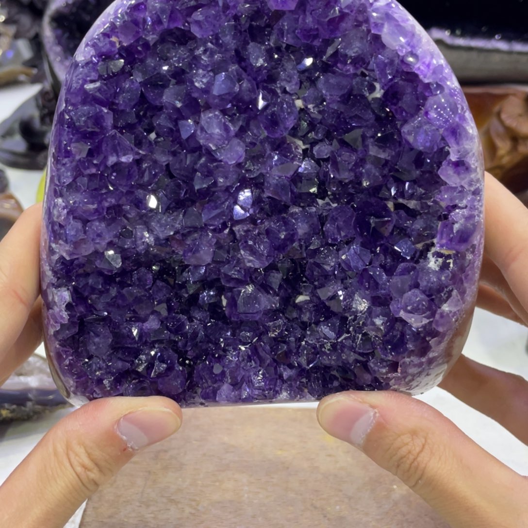 未镶嵌水晶珠宝半成品
