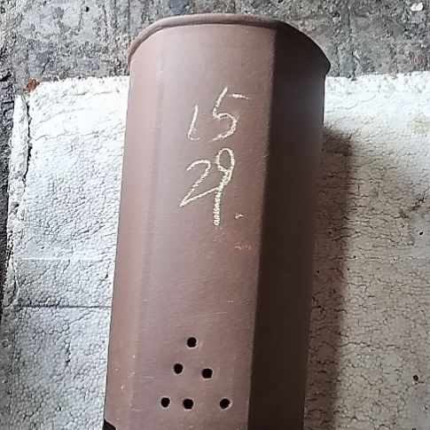 高六方带口沿一个