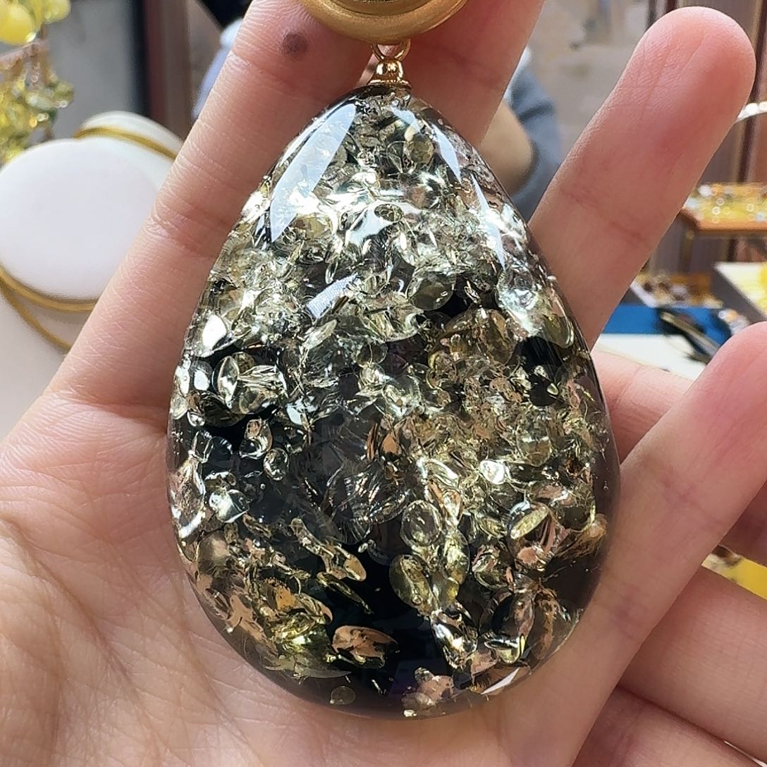 琥珀未镶嵌颈饰吊坠