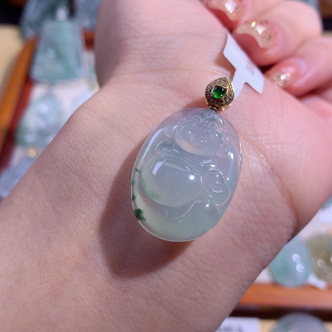 翡翠颈饰18K金镶嵌冰佛公