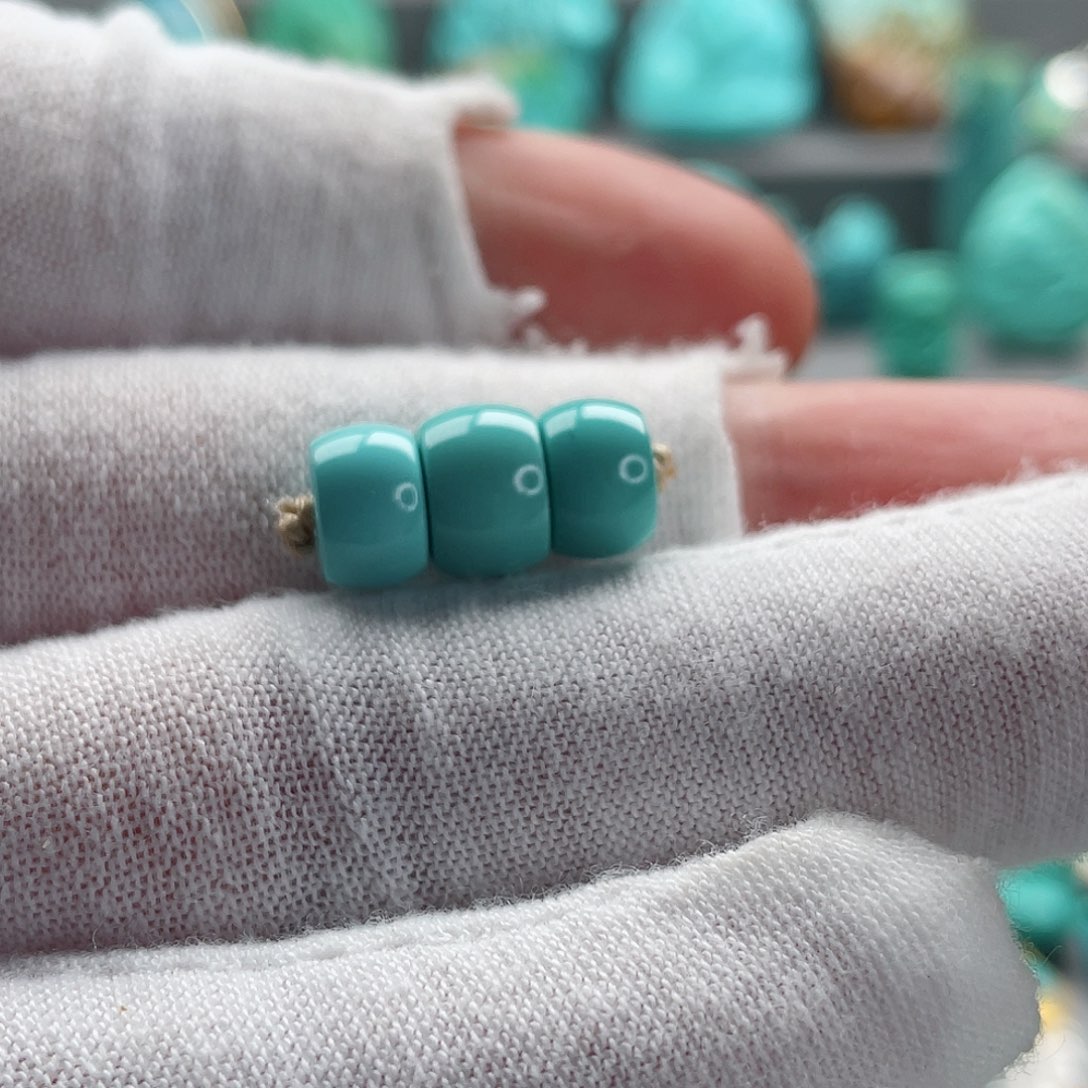 绿松石颈饰未镶嵌