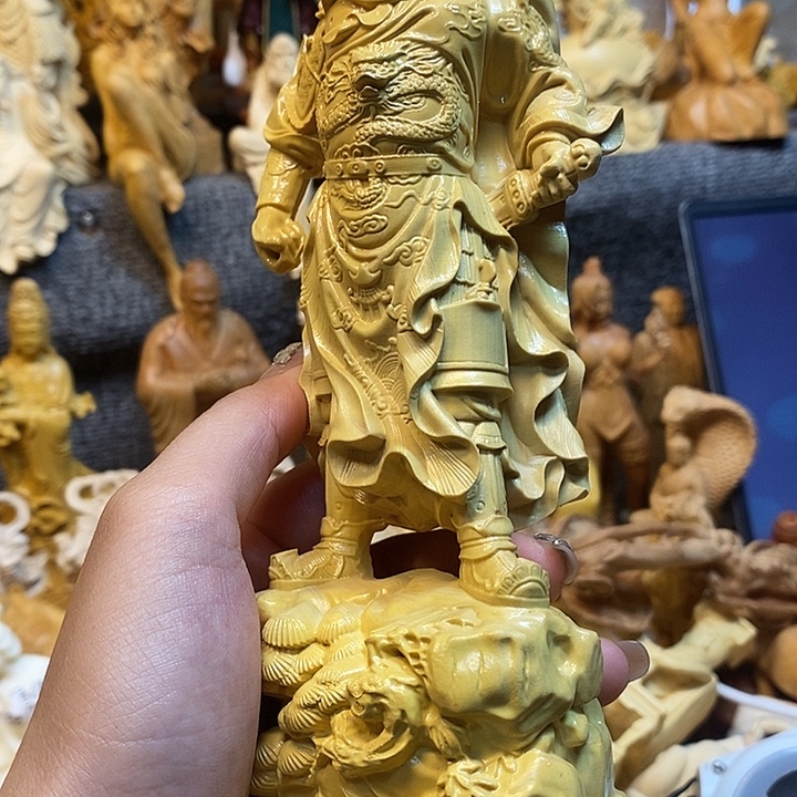 心***。黄杨木黄杨木关公