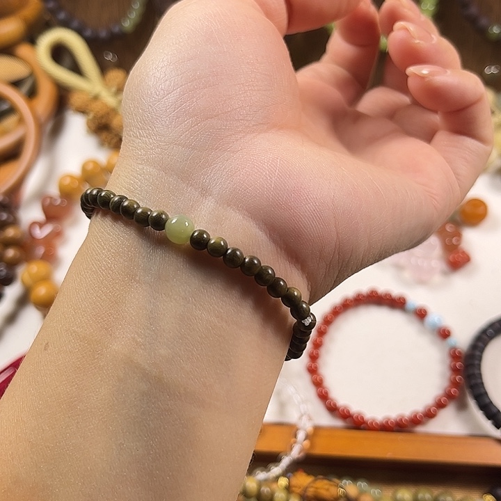 手串/手链维腊木（绿檀）绿檀