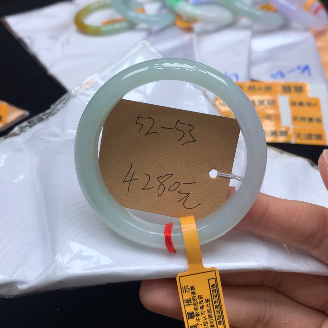 翡翠未镶嵌手镯手镯