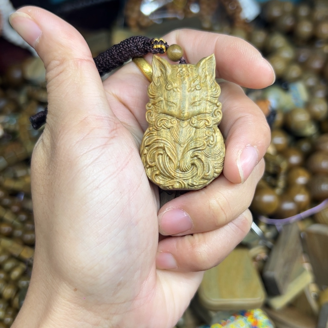 无事牌维腊木（绿檀）