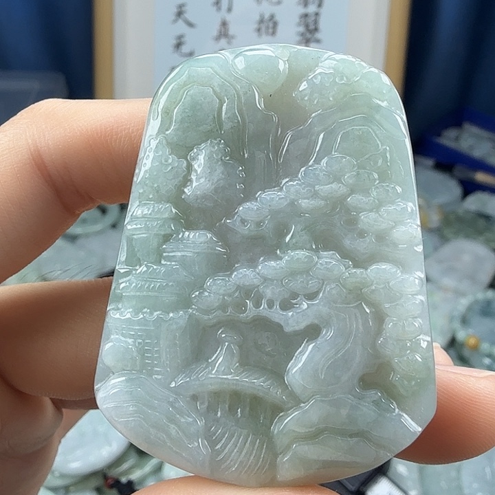 翡翠未镶嵌颈饰翡翠