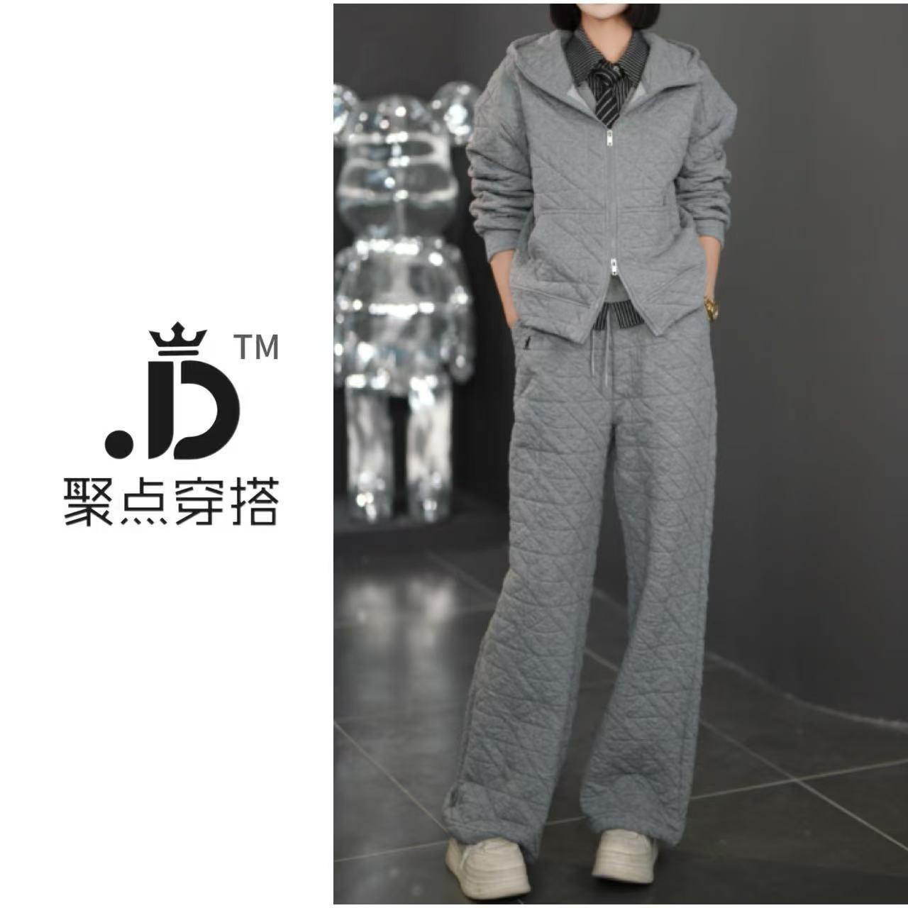 JUDIAN-2025冬款棱形格纹连帽加厚休闲拉链套装两件套8jd00609