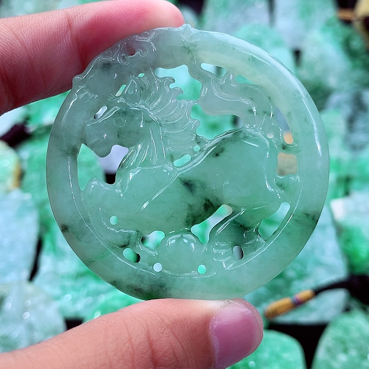 翡翠未镶嵌吊坠(不含链)