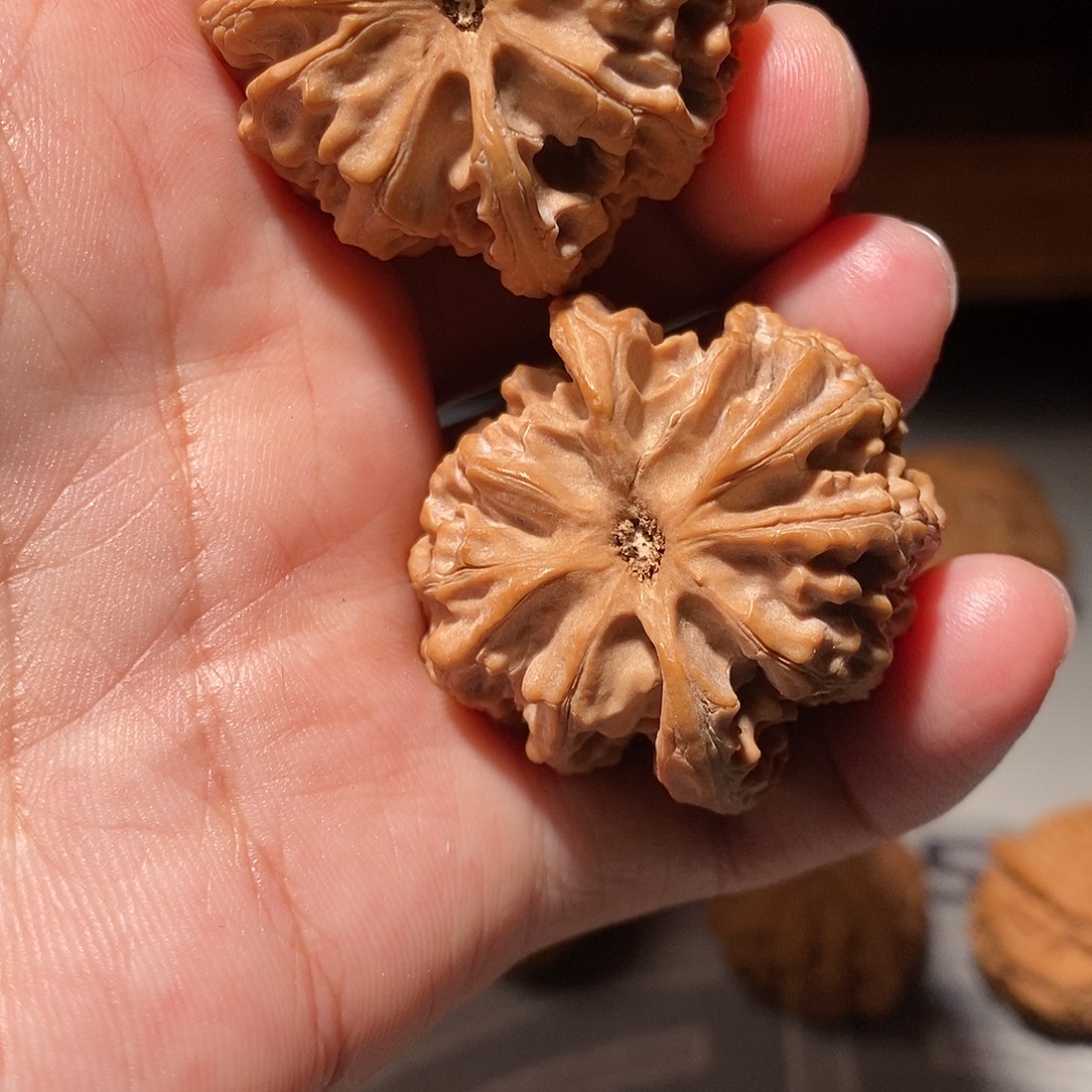 文玩核桃把件012苹果园