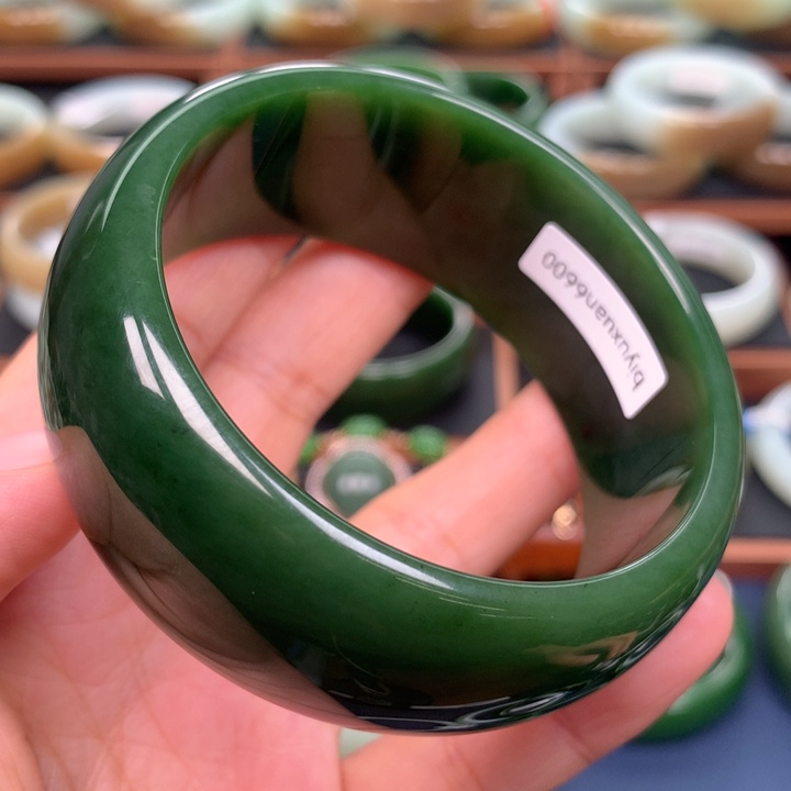 和田玉（碧玉）  手镯未镶嵌59
