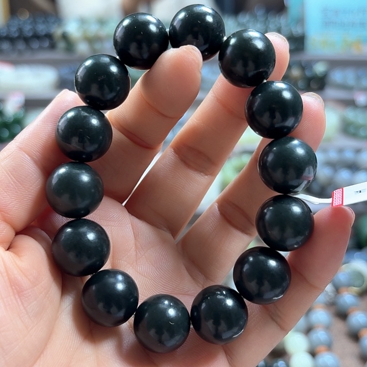 和田玉手链未镶嵌新疆沙枣青卡16