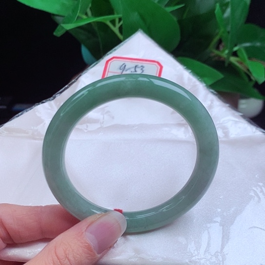翡翠手镯未镶嵌      圆条54
