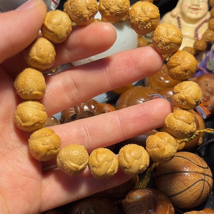 手串/手链橄榄核猴头金蟾扇子