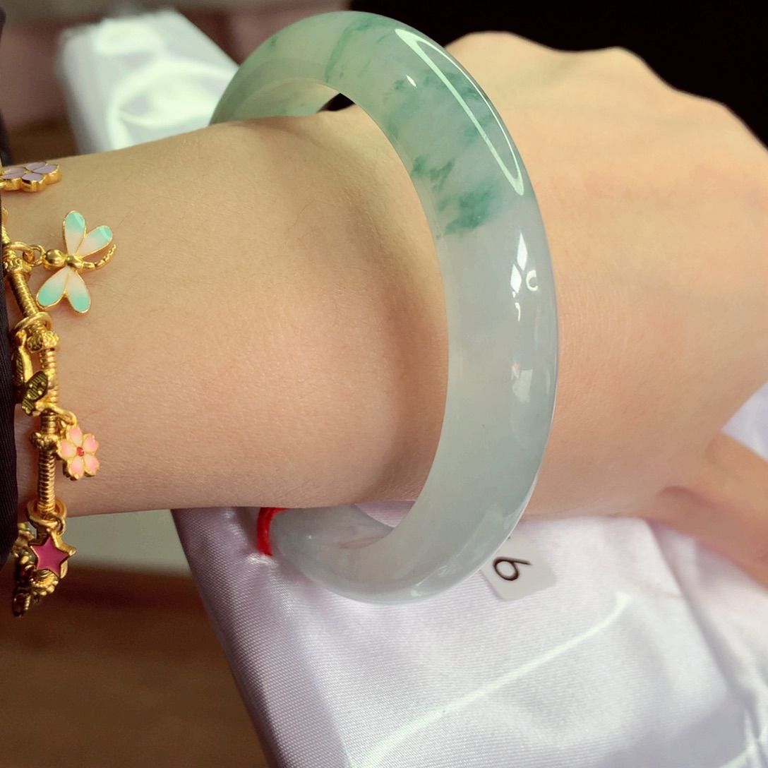 翡翠手镯未镶嵌天然缅甸翡翠A货手镯