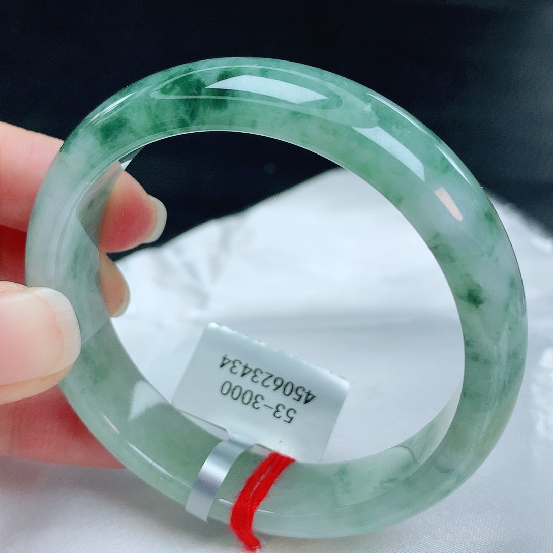 翡翠手镯未镶嵌缅甸天然A货翡翠手镯