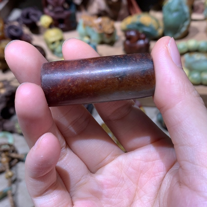 未镶嵌岫岩河磨玉（透闪石质玉）挂件