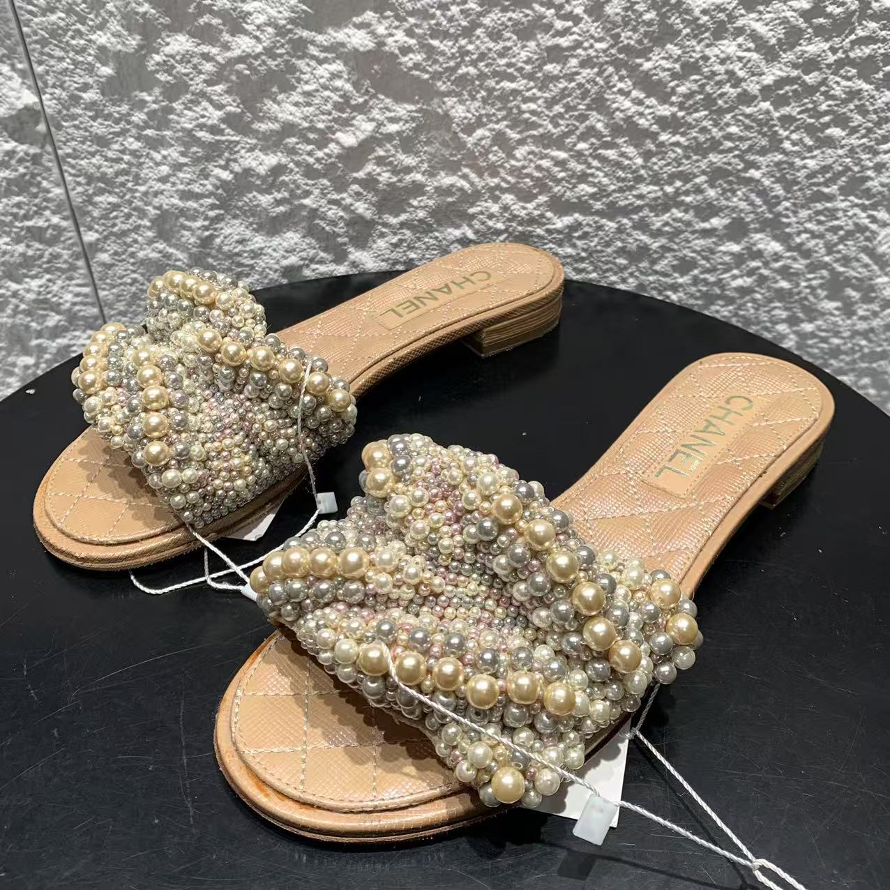 99新 Chanel/香奈儿 38码/米亚女鞋/无配件/西柚色珍珠半拖wsp284