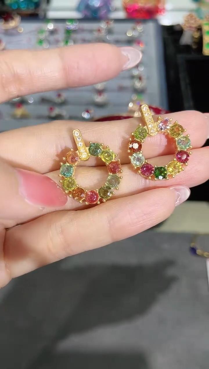 18K金镶嵌碧玺吊坠 甜甜圈圆吊坠 多样性发其一